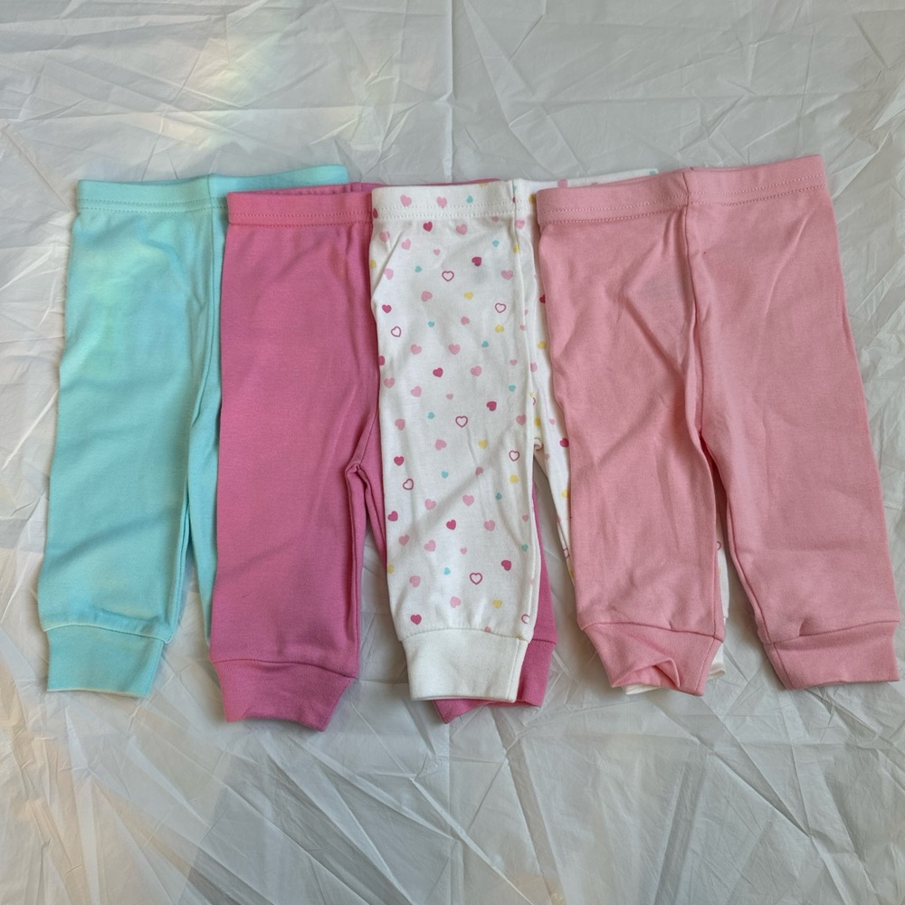 NWOT Set of Four Baby Leggings in Pastel Colors 3-6 months 100% cotton